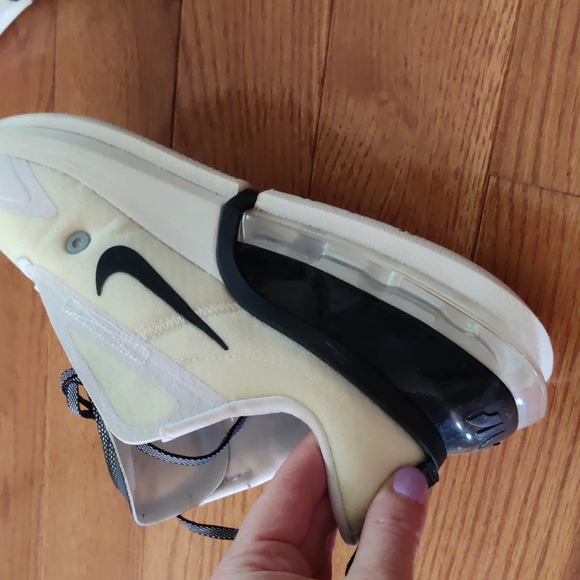 Women Nike sneakers - Picture 5 of 7